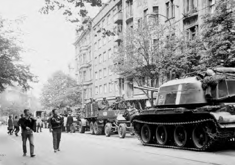 21.srpen 1968 - Sovtsk armda v eskoslovensku / 21.august 1968 - Soviet army in Czechoslovakia